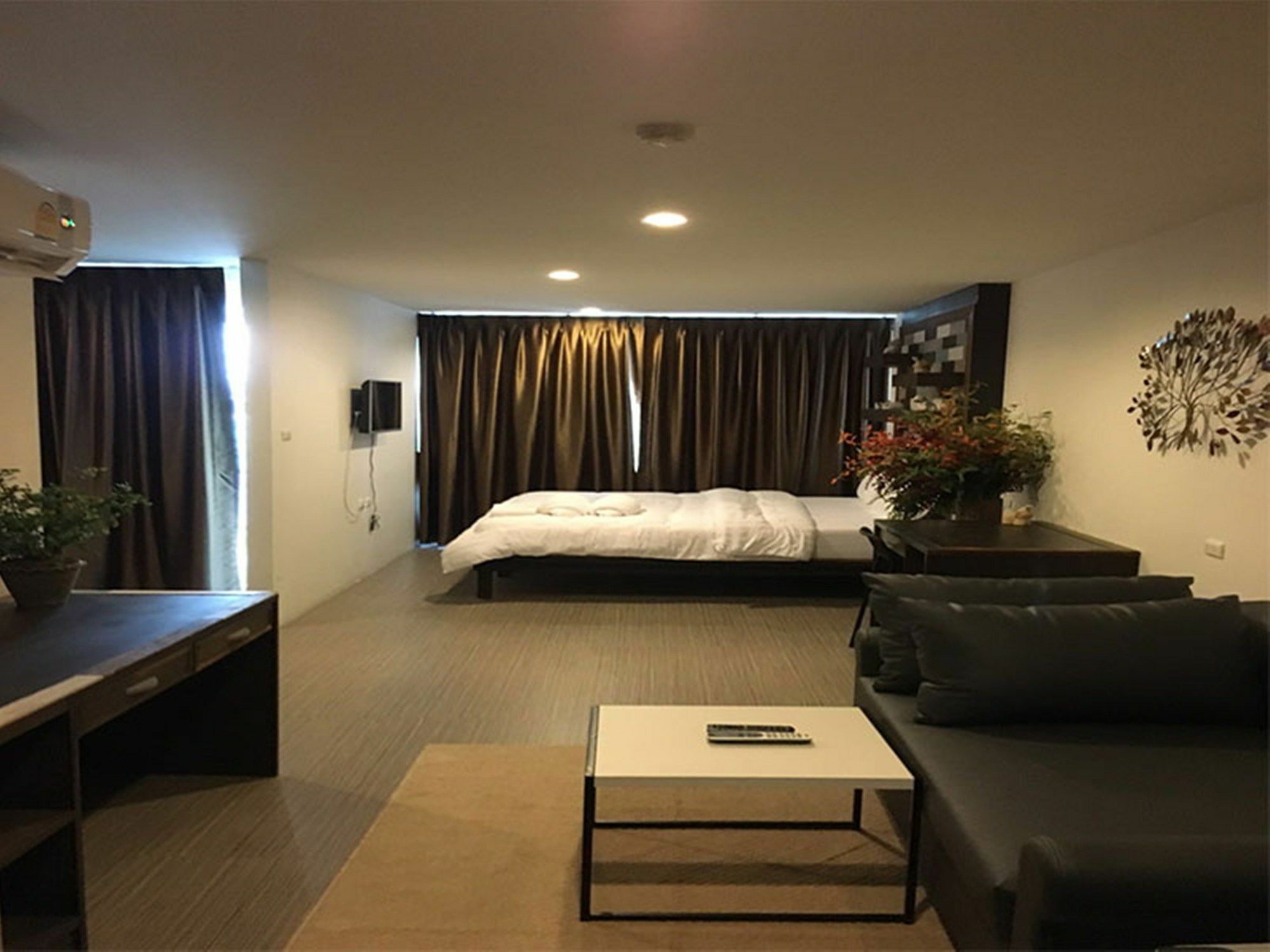 The Loft Beach At Bangsaen Chonburi Exterior photo