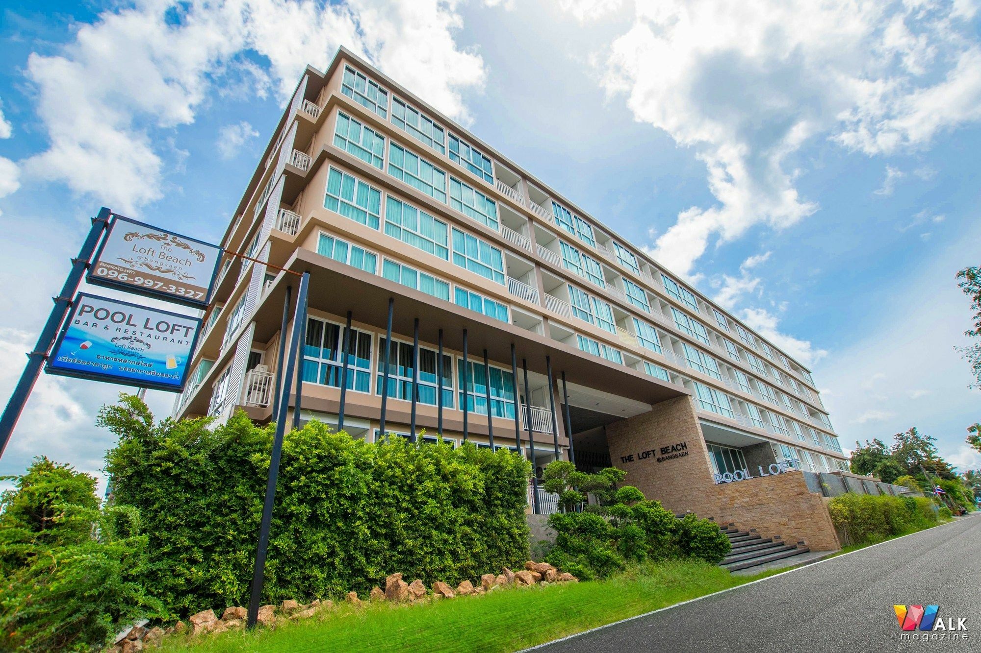 The Loft Beach At Bangsaen Chonburi Exterior photo